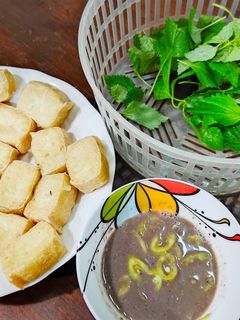 Hình của món Bún đậu mắm tôm.