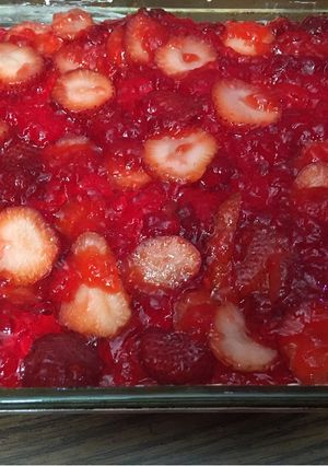 A picture of Strawberry Pretzel Salad.