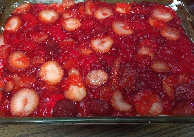 Recipe of Perfect Strawberry Pretzel Salad