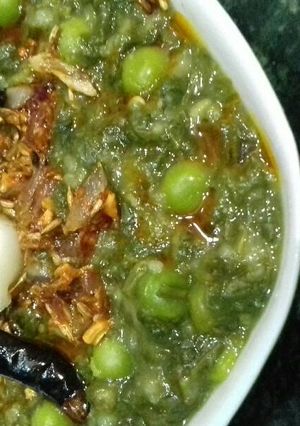 A picture of Methi matar ka saag.