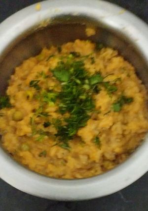 बाजरा खिचडी (bajra khichdi recipe in marathi) रेसिपी चे मुख्य फोटो