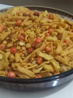 A picture of Nimko (fry crunchy snack's).