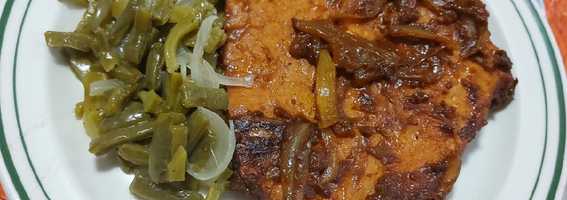 Chuletas ahumadas al chipotle