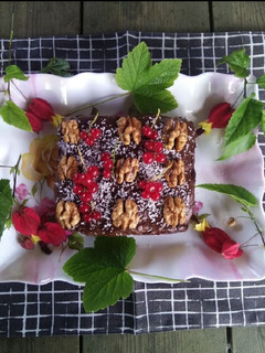 Una foto de Brownie vegano sin horno 🍫🥮