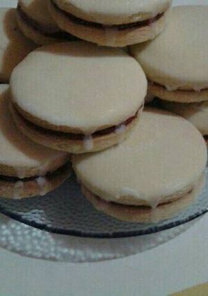 Una foto de Alfajor cordobés