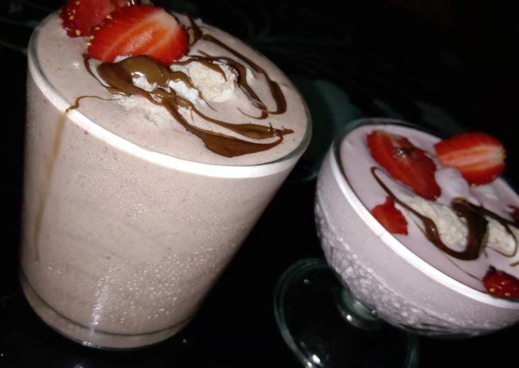 Strawberry chocolate milkshake