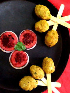 ઘઉં ના લોટ ના લોલીપોપ (ghau na lot na lolipop recip in Gujarati) રેસીપી મુખ્ય ફોટો