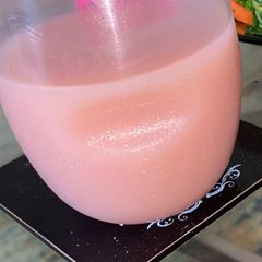 A picture of Pink Kream.