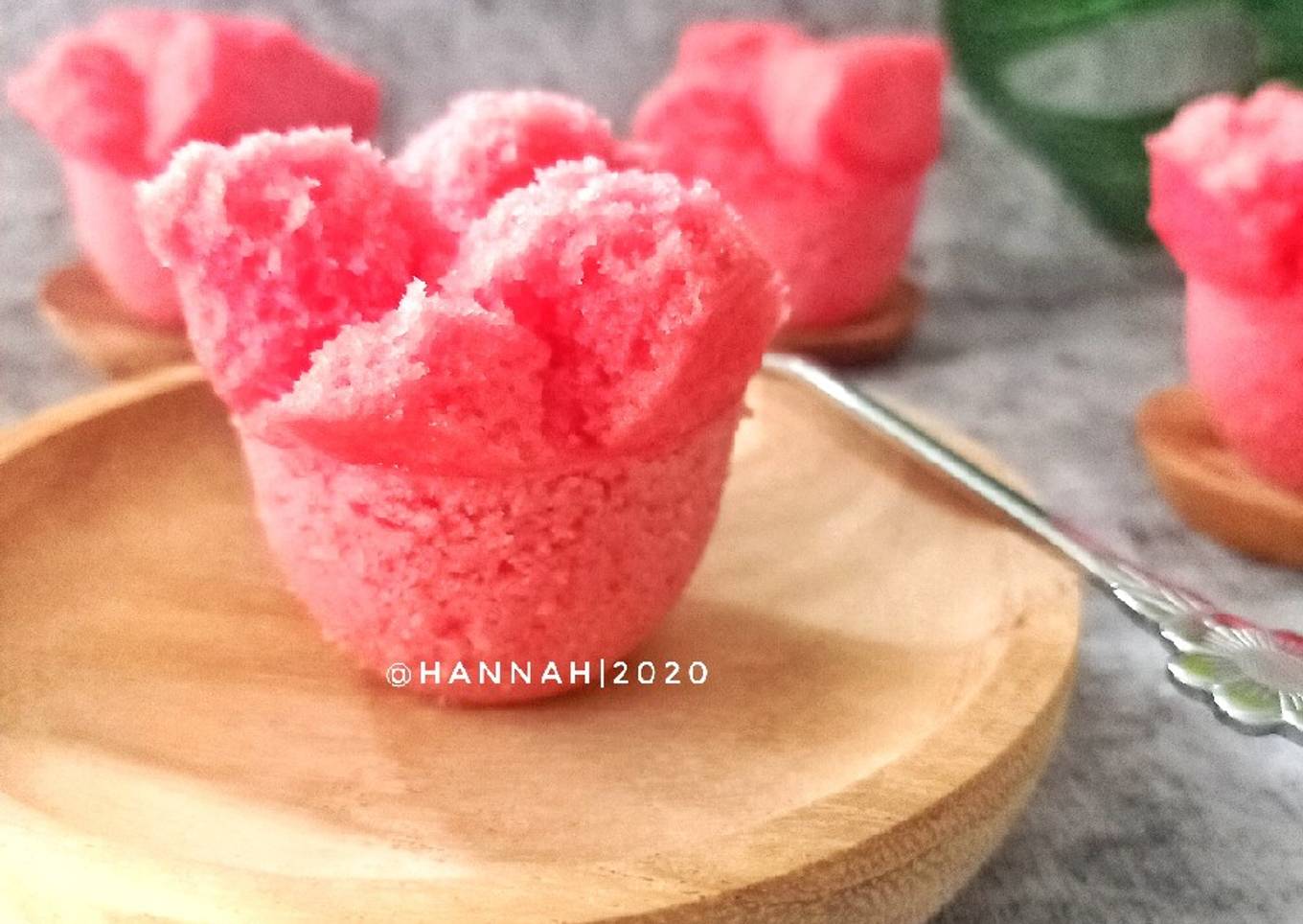 Kue Mangkok Merekah