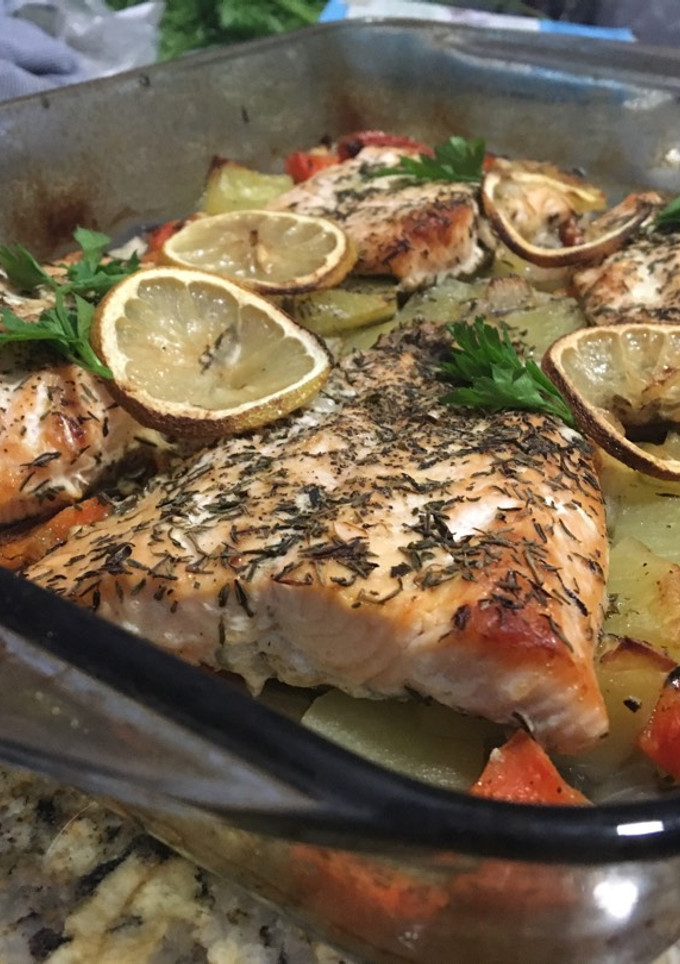 Una foto de Salmón al horno