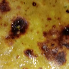 A picture of Missi Roti.