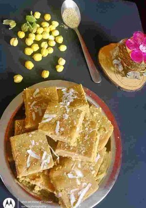 A picture of Roasted Gram Burfi.