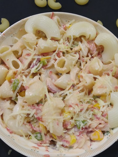 મેક્રોની કોલ્સલો સલાડ (Macaroni Coleslaw Salad Recipe In Gujarati) રેસીપી મુખ્ય ફોટો