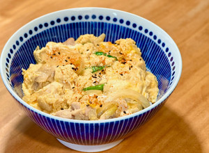 日式親子丼 (平底鍋版) 的食譜成品照片