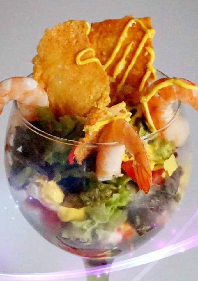 Una foto de Cóctel de gambas con mayonesa de curry