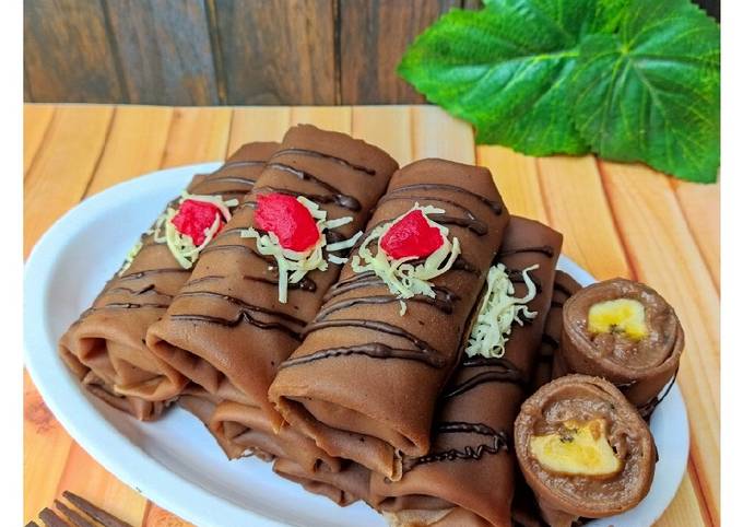 Resep Dadar Gulung Coklat Isi Pisang Dan Vla Coklat Oleh Yuyun Kristia