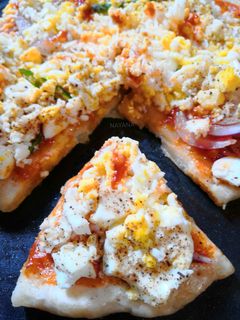 পিজ্জা(No oven/No yeast pizza recipe in Bengali) রেসিপির প্রধান ছবি