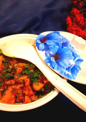 चटपटी गोभी-आलू(chatpati gobhi aloo recipe in hindi) रेसिपी मुख्य फोटो