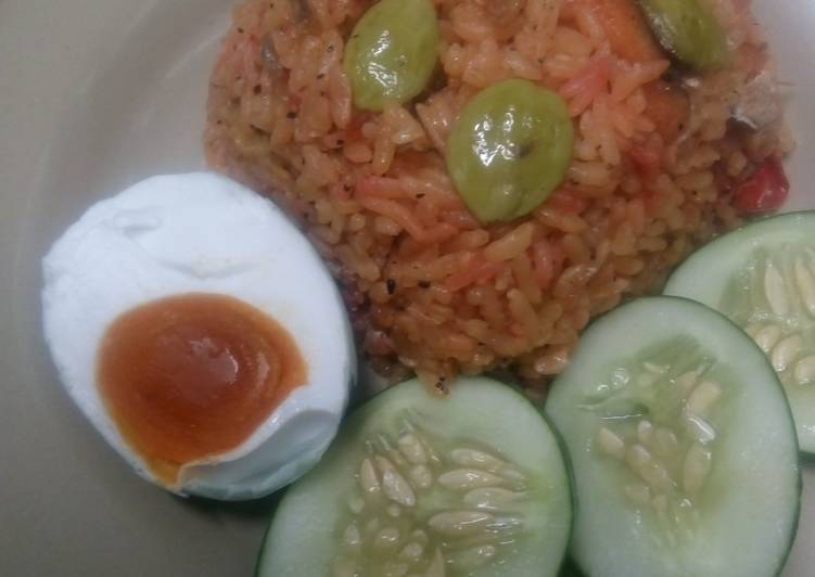 Nasi Liwet Buah Naga