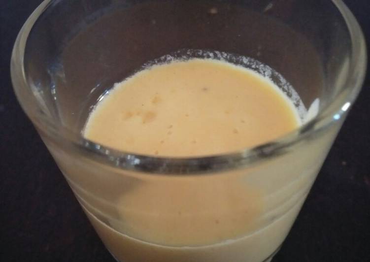 Mango lassi