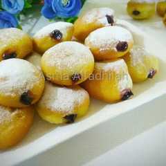 A picture of Roti Unyil mini goreng.