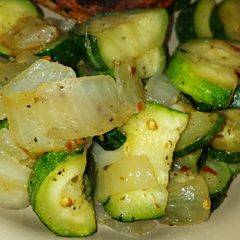 A picture of Sautéed zucchini.
