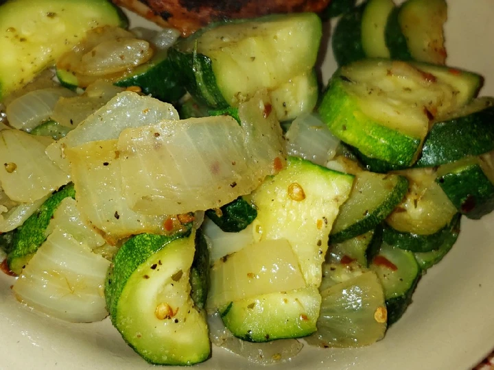 Recipe Sautéed zucchini which Delicious