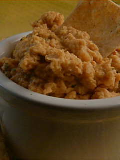 A picture of Hummus.