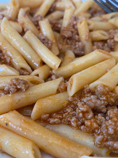 Una foto de Macarrones con carne picada