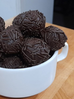 Una foto de Trufas chocomanjar