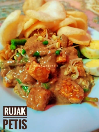 Cara Gampang Membikin Resep Rujak Petis yang Bikin Ngiler Anti Ribet, Bisa Manjain Lidah