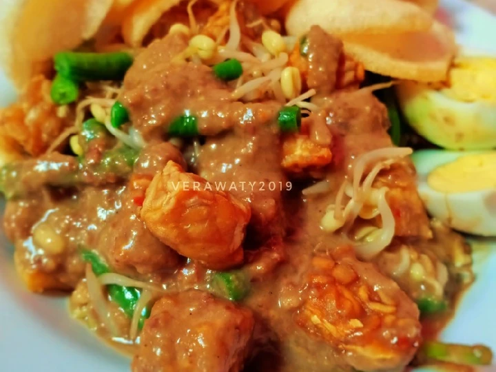 Cara Gampang Membikin Resep Rujak Petis yang Bikin Ngiler Anti Ribet, Bisa Manjain Lidah