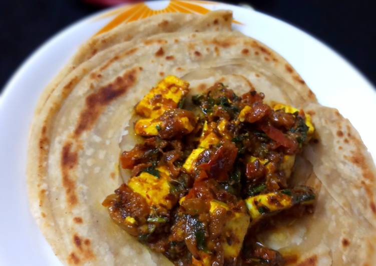 Garlic paneer with lachha paratha