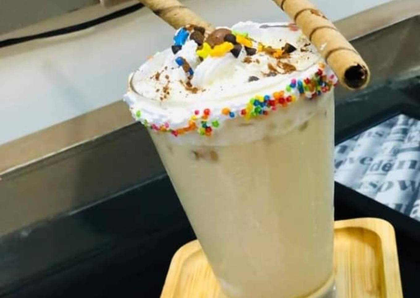 Banana milkshake