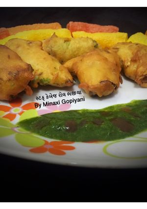 સ્ટફ્ડ કેબેજ રોલ ભજીયા (Stuffed Cabbage Roll Bhajiya Recipe In Gujarati) રેસીપી મુખ્ય ફોટો