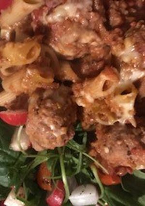 A picture of SW-Friendly Meatball Pasta Bake.