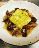Bacalao al ajo perejil con setas