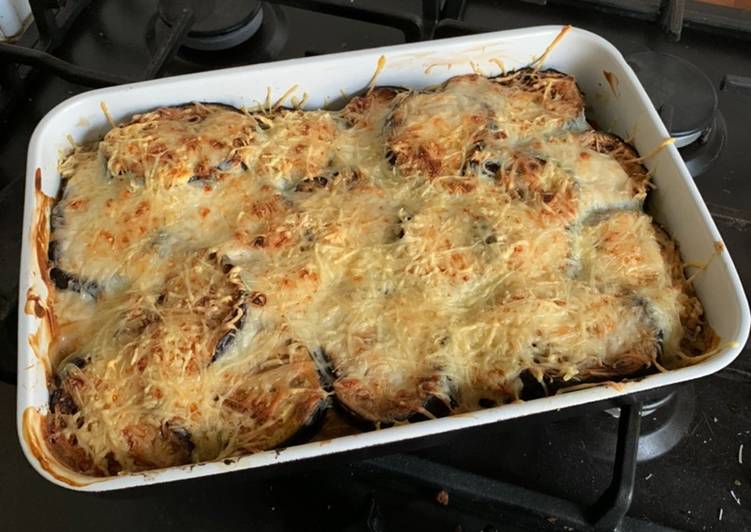 La façon simple de faire des recettes Moussaka Délicieux garanti