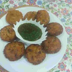 A picture of Poha vada.