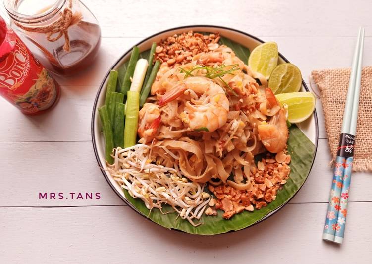Pad Thai With King Prawns