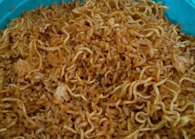 Nasi goreng mie ala padang