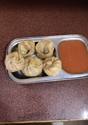 मोमोज(Momos recipe in Hindi) रेसिपी मुख्य फोटो