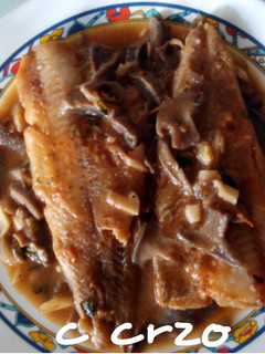 Una foto de Filete de abadejo con setas de pie azul