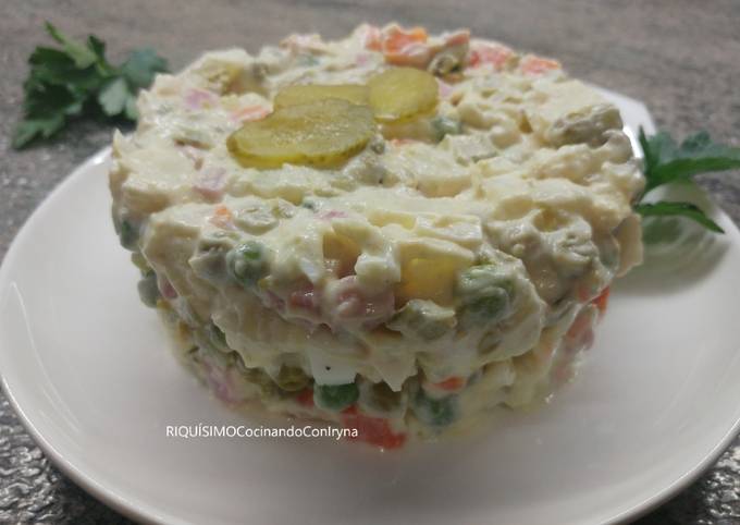 Ensaladilla Rusa Original - Receta, Ingredientes, Calorías