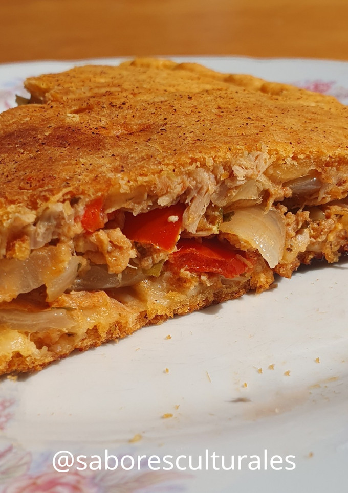 Una foto de 🥮 🐟 🍽 Tarta o empanada Gallega 🇪🇸