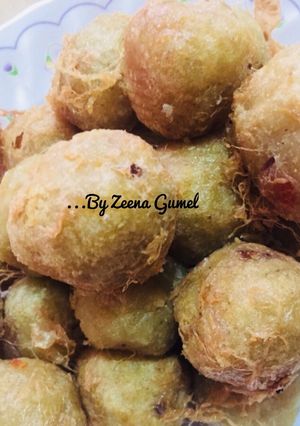 A picture of Yam Balls.