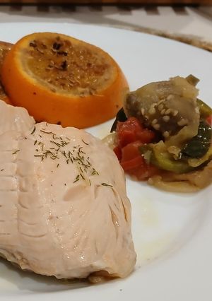 Una foto de Salmón con Naranja anisada a la Plancha
