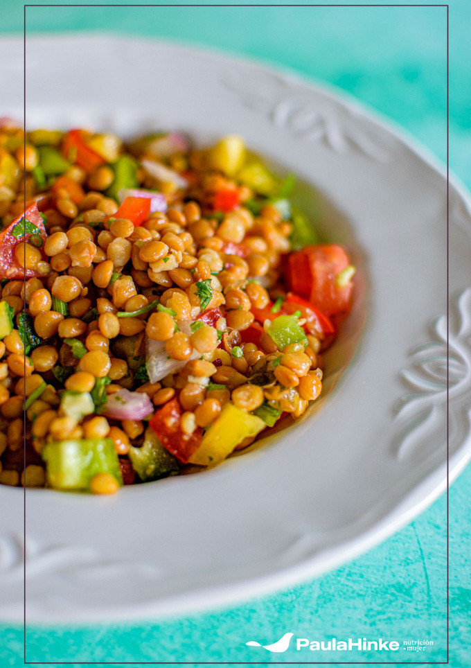 Una foto de Ensalada de lentejas de bote fresquita y nutritiva ☀😎