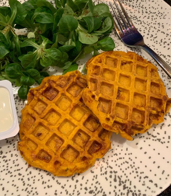 Une photo de ☆Gaufres de Patate Douce Bacon et Cheddar ☆