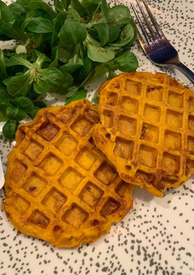 Une photo de ☆Gaufres de Patate Douce Bacon et Cheddar ☆